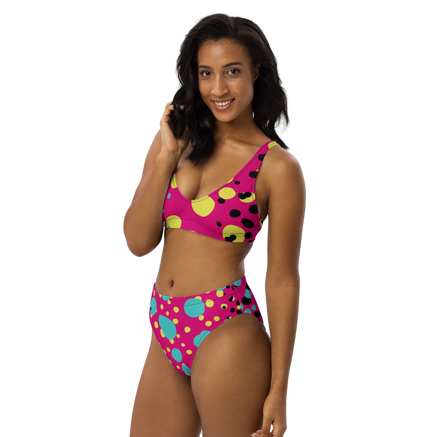 Bikini inspirado en Yayoi Kusama